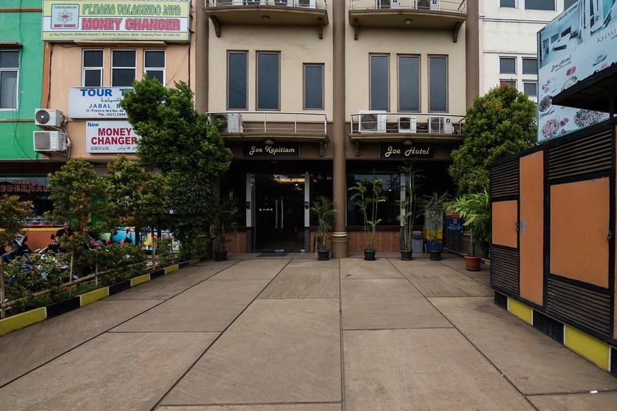 Reddoorz Plus Near Soekarno Hatta Airport 2 Tangerang Exterior photo
