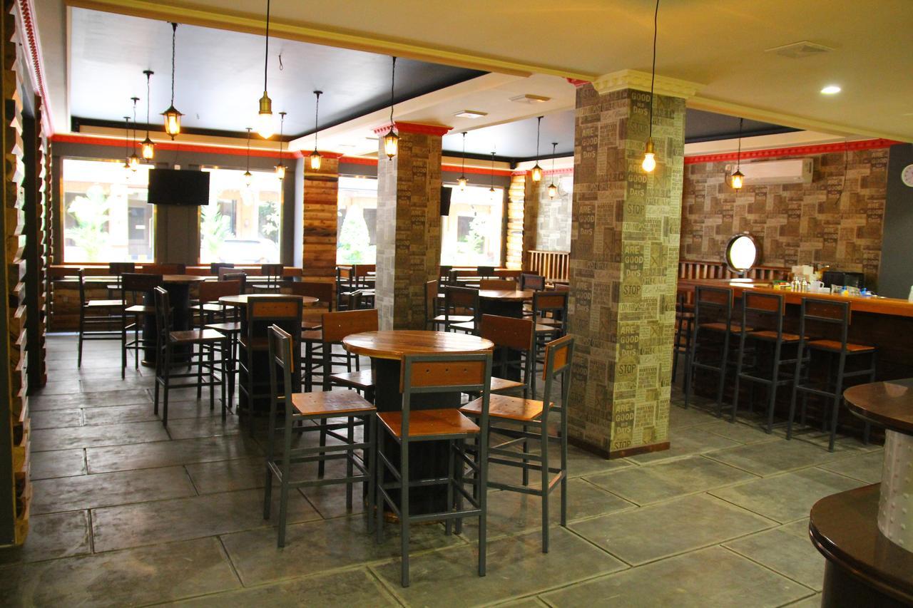 Reddoorz Plus Near Soekarno Hatta Airport 2 Tangerang Exterior photo